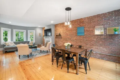 30 Oak Street #2