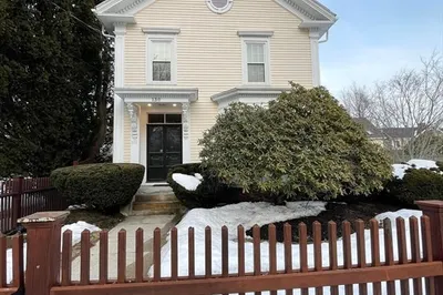 130 Pine St #2 1