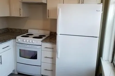 1390 Beacon #5