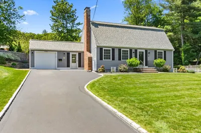 41 Ledgewood Dr