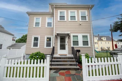 14 Hartford St #1