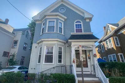 15 Hathorn St #1