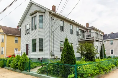 102 Meadow St 1