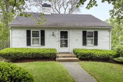 7 Cedar Street