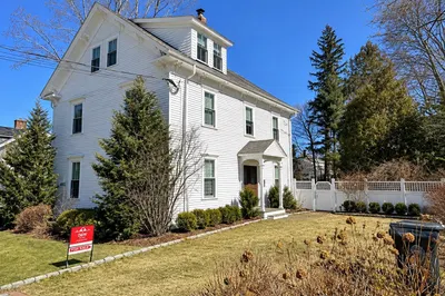 154 Main St 1