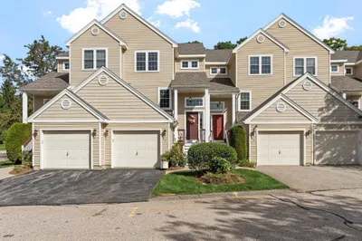 3 Robert Cir #3 1