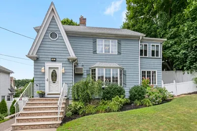 42 Pilgrim Rd