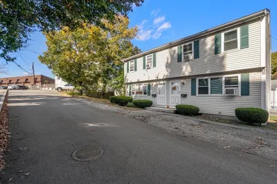 42 Walnut St #42