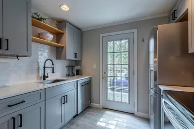 63 Webster St #3