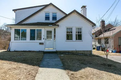 19 Sagamore St 1