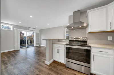 26 W Wyoming Ave #4E