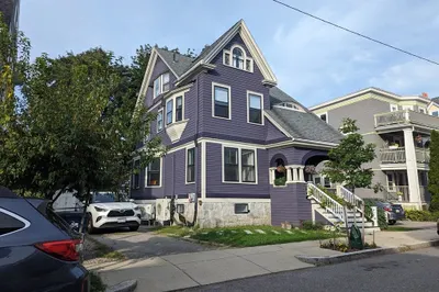 18 Farquhar St #1