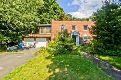 95 Craiwell Ave