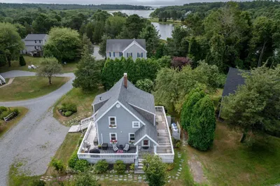 4 Blackhall Ct 1