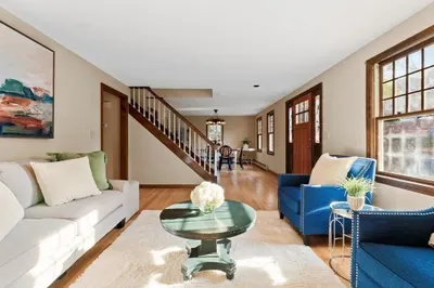 47 Hillcrest Rd 1