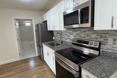 13 Perkins Ave #4