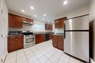 65 Oakland Street #2