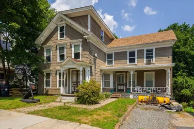 120 Newton St 1