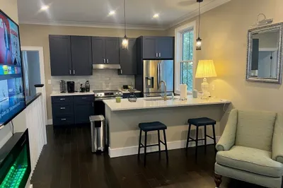 19 Suffolk St #3