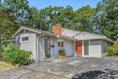 68 Harwood Rd