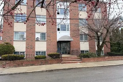 15 Staples Ave #27 1