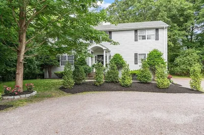56 Louise Rd 1