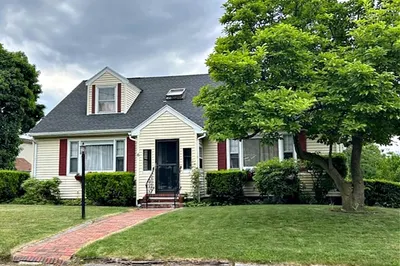 6 Curtis Road 1