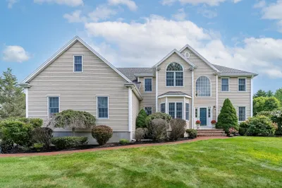 16 Ridgeview Lane 1