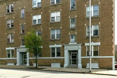 27 Irving St #4 1
