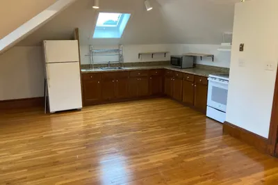 67 Benton Rd #3 1