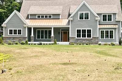 155b Range Rd