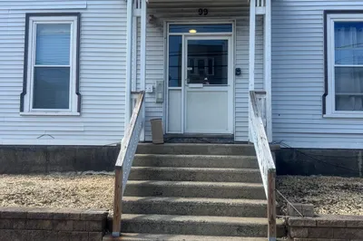 99 Laighton St #2