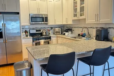 387 W Broadway #6