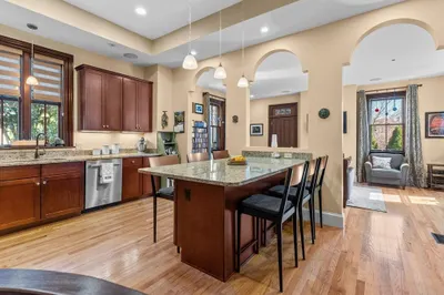 7 Winter St #2 1