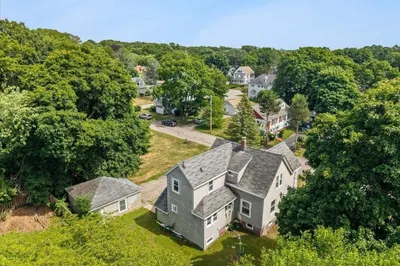 88 Cottage St 1