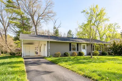 10 Mickelson Ln #10