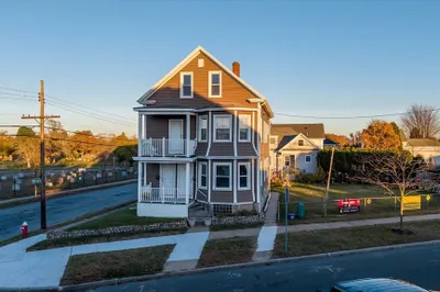 302-304 Rockdale Ave