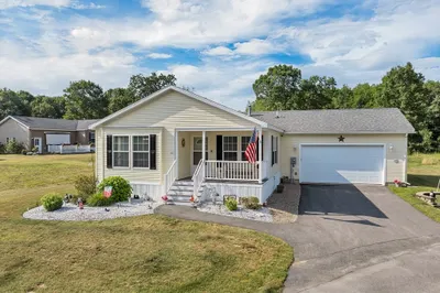 10 Ashleigh Way #10