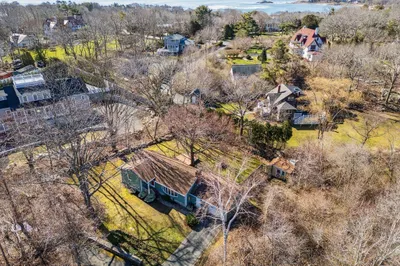 17 Hillside Rd