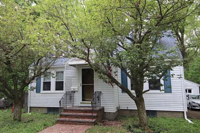 19 Davis St