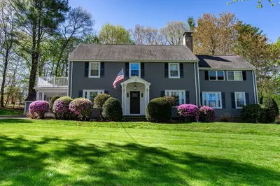 23 Indian Head Rd