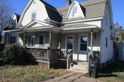 7 Dewey Ave