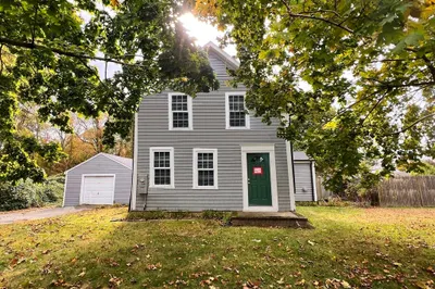 160 Russells Mills Rd