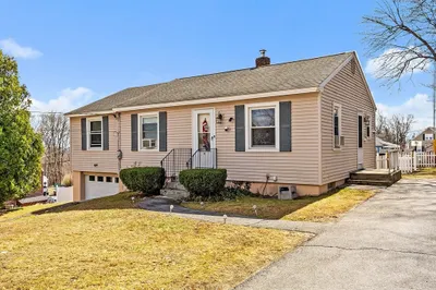 18 Mount Carmel St