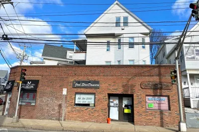192-196 Elm St