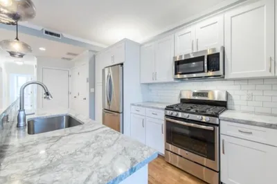 242 W 5th St #1