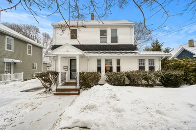 11 Evans Rd