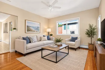6 Knollin St #2 1