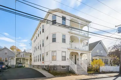 28 Pine Street #C 1
