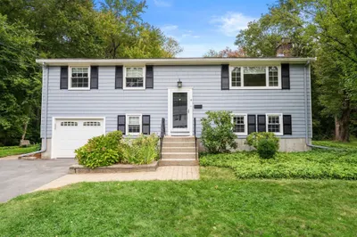 4 Woodmere Rd 1